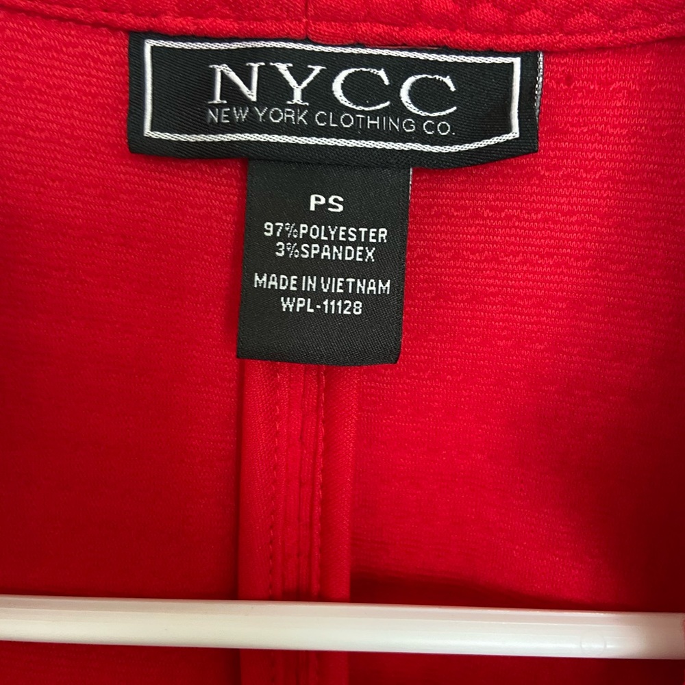 Red blazer - Picture 5 of 5